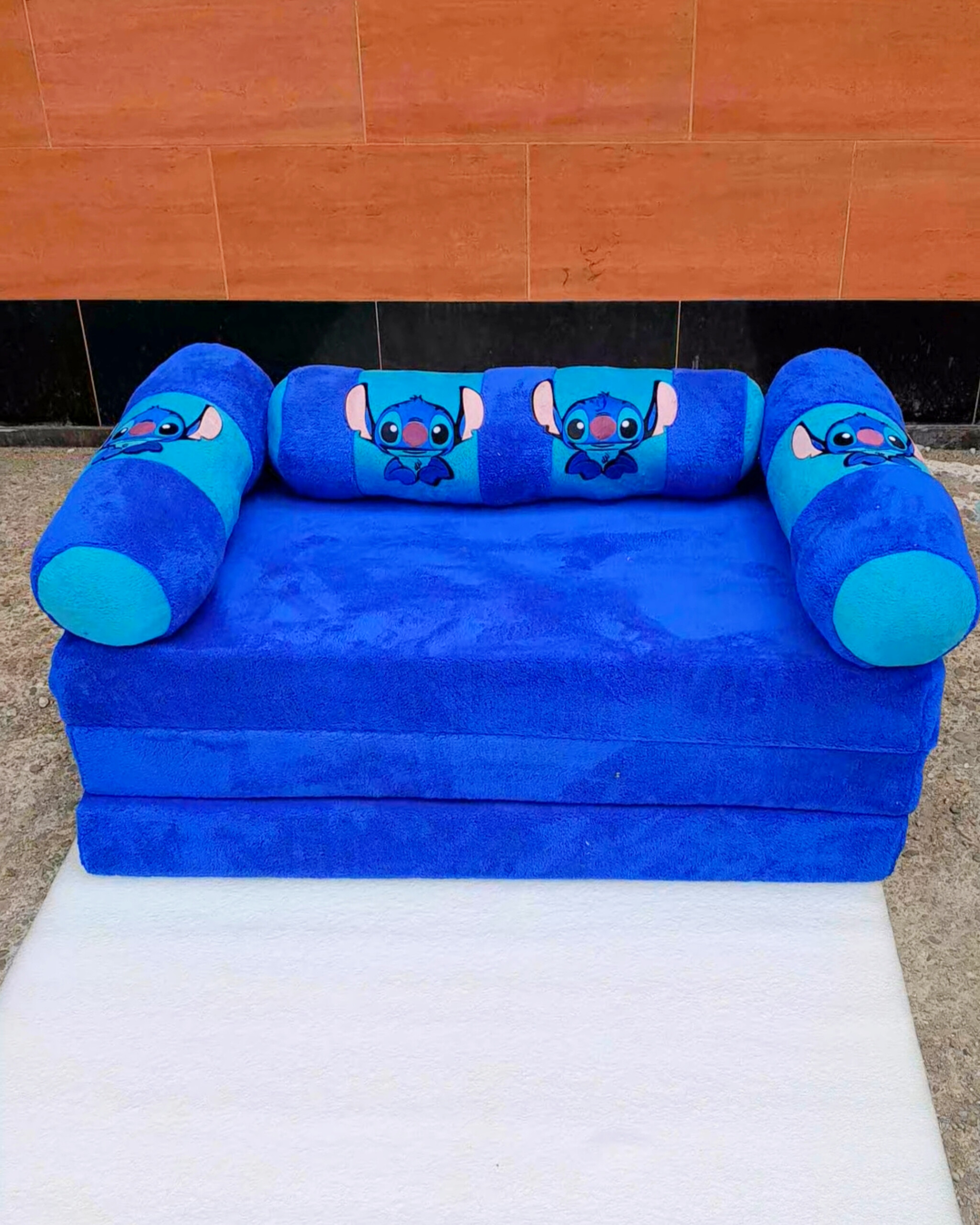 کاناپه تخت شو طرح استیچ - Image 2